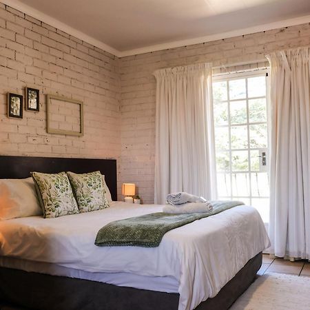 Bed and Breakfast Rooiberg View Кларенс Екстер'єр фото