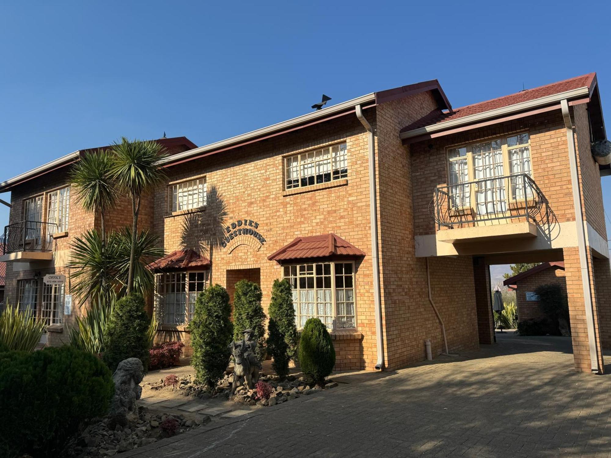 Bed and Breakfast Rooiberg View Кларенс Екстер'єр фото