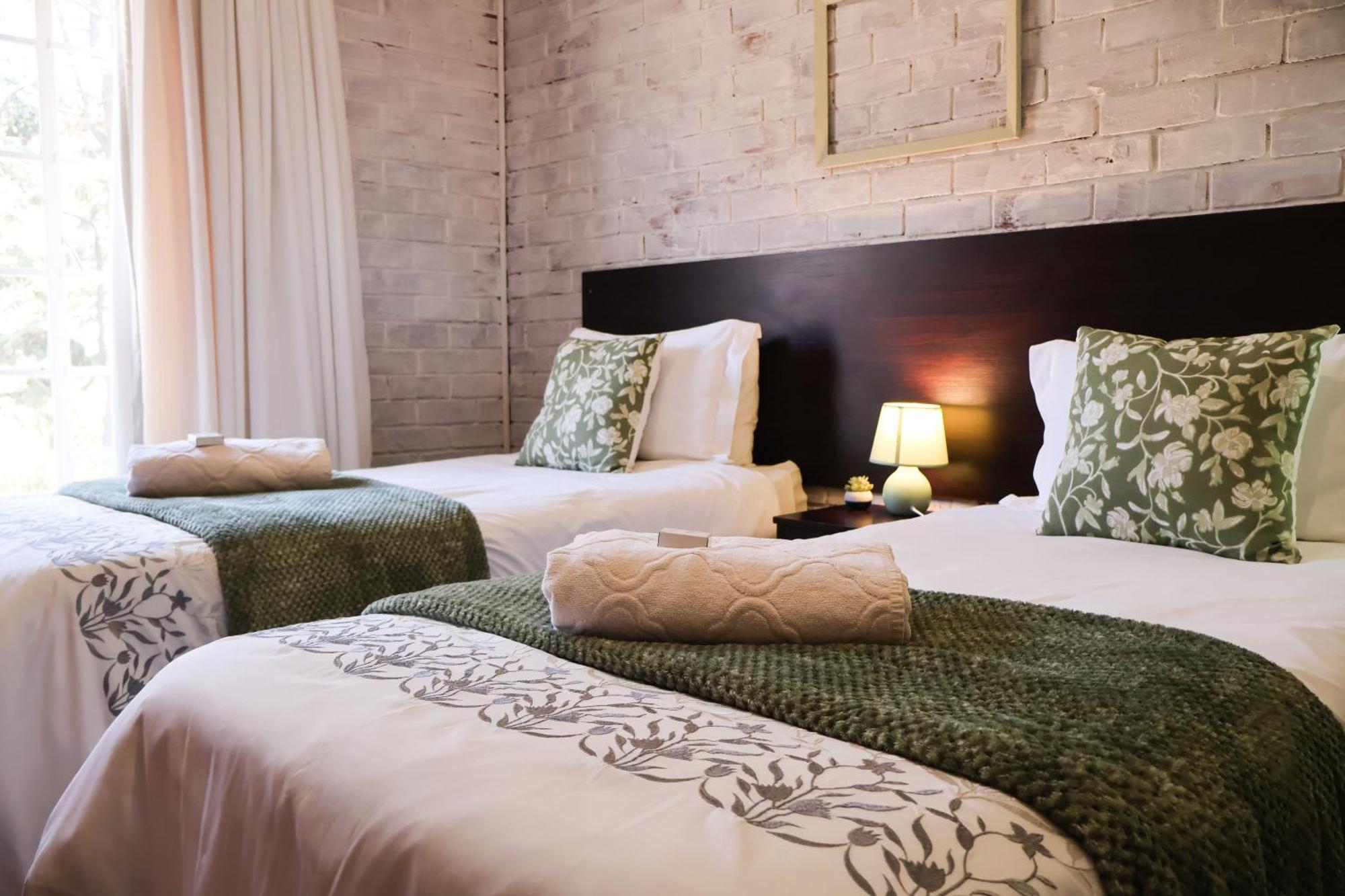 Bed and Breakfast Rooiberg View Кларенс Екстер'єр фото