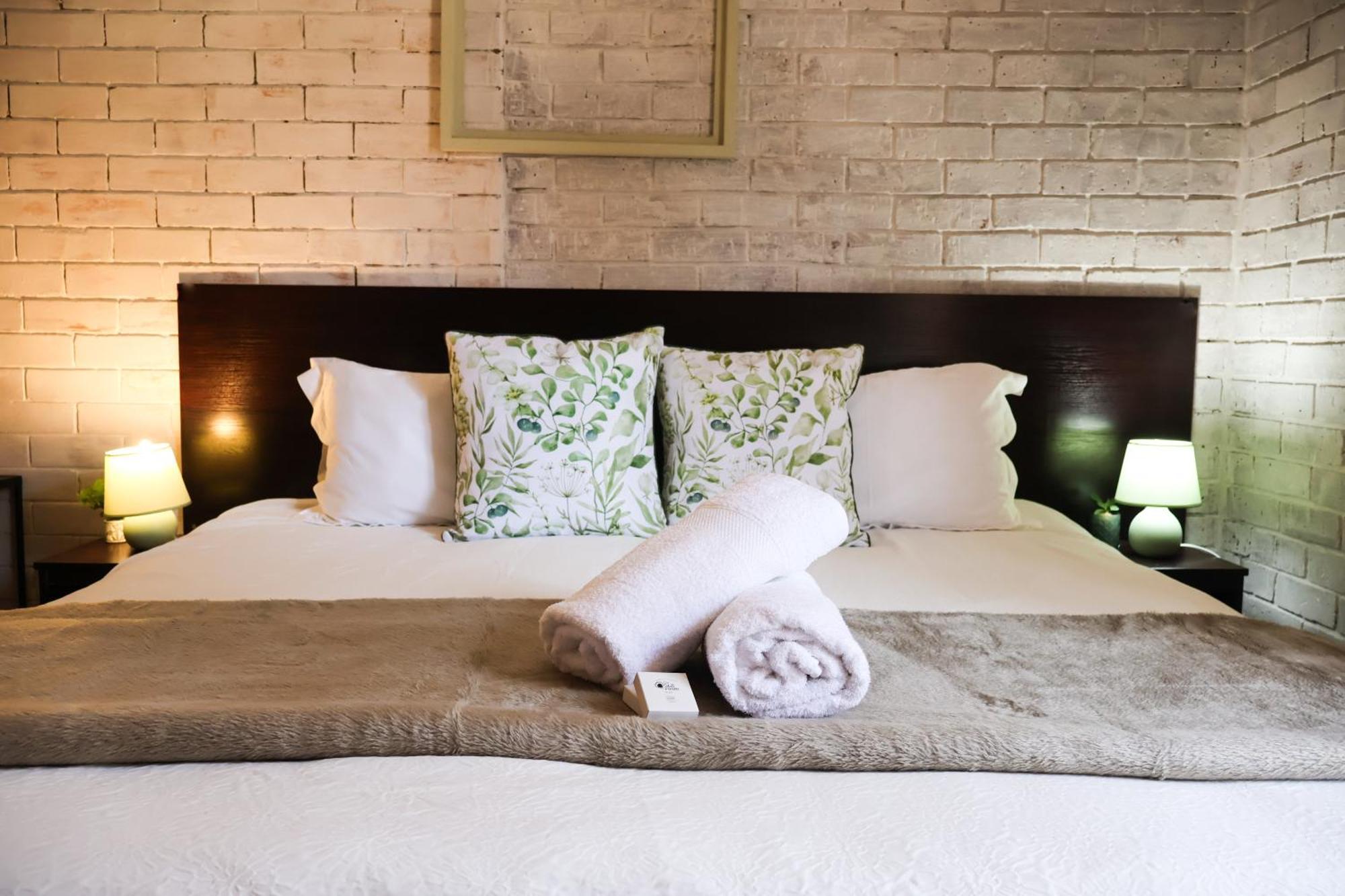 Bed and Breakfast Rooiberg View Кларенс Екстер'єр фото