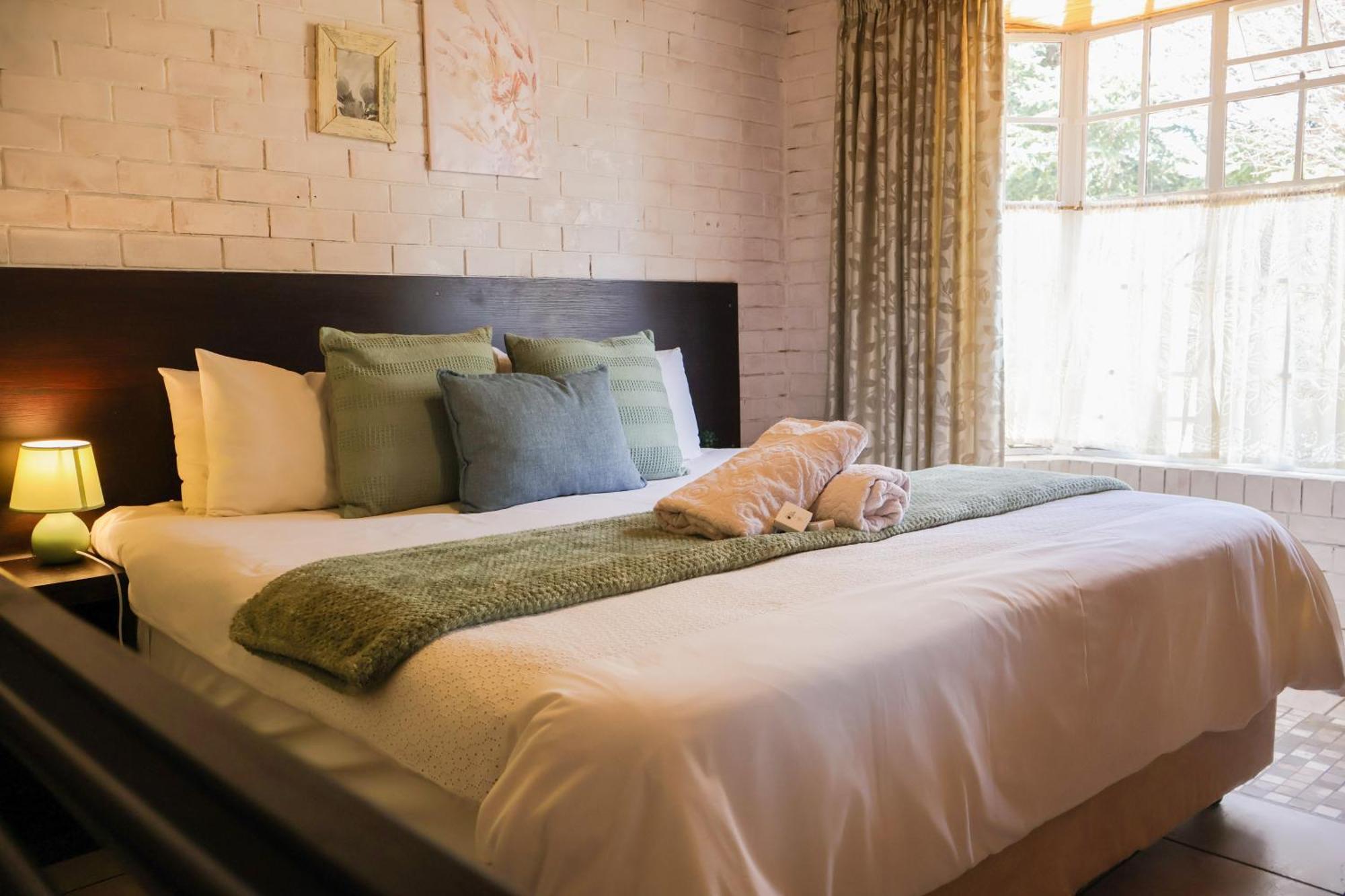 Bed and Breakfast Rooiberg View Кларенс Екстер'єр фото