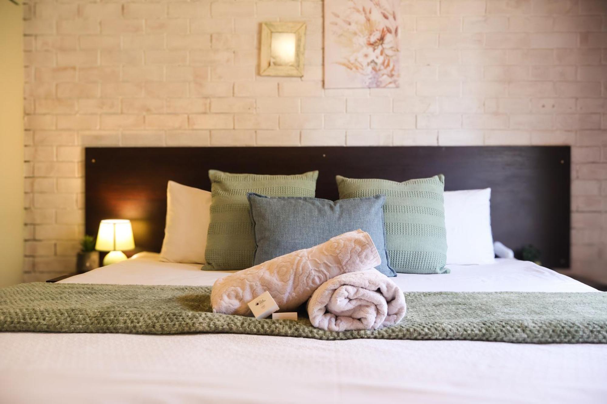 Bed and Breakfast Rooiberg View Кларенс Екстер'єр фото